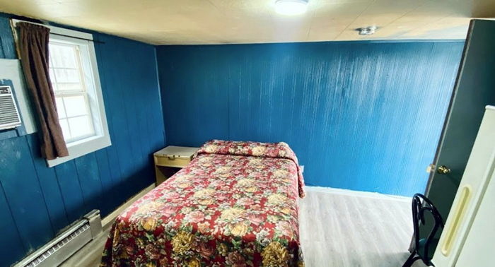 Lazy T Motel - Web Listing (newer photo)